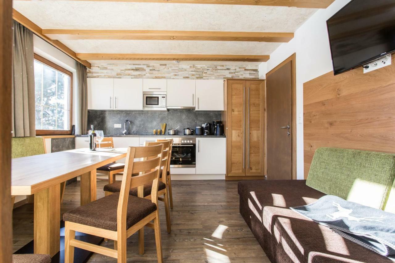 Naturlodge Ladis Ehemals Alpenlodge Alexander Inklusive Sommer Bergbahnticket Exteriér fotografie